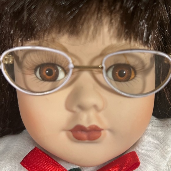 RARE‼️ 1995 Vanessa Porcelain Doll - “The Collector’s Dream’s” - Picture 5 of 5